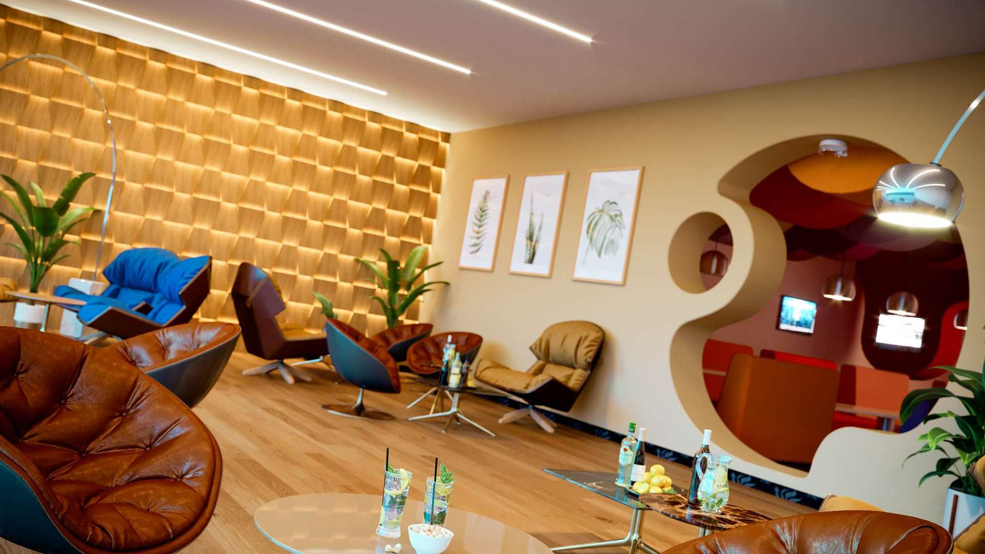 Lumines profile type Zati lacquered black, 2 m